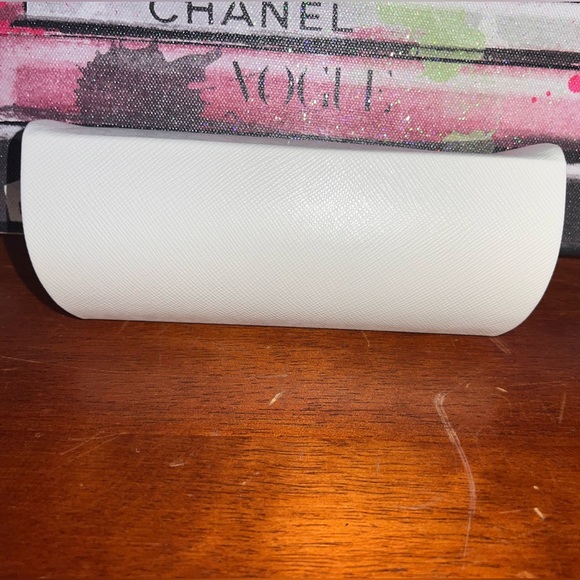 Michael kors sunglasses case